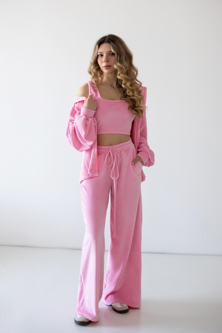 Костюм жіночий